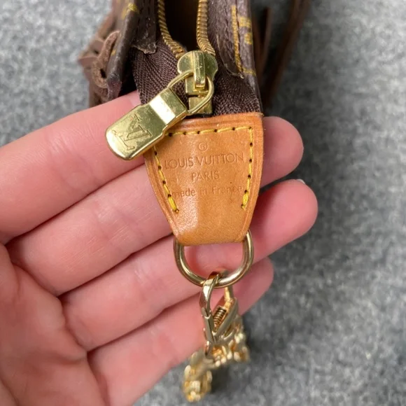 Louis Vuitton Wristlet Wallet Customized from VBB - Picture 5 of 6